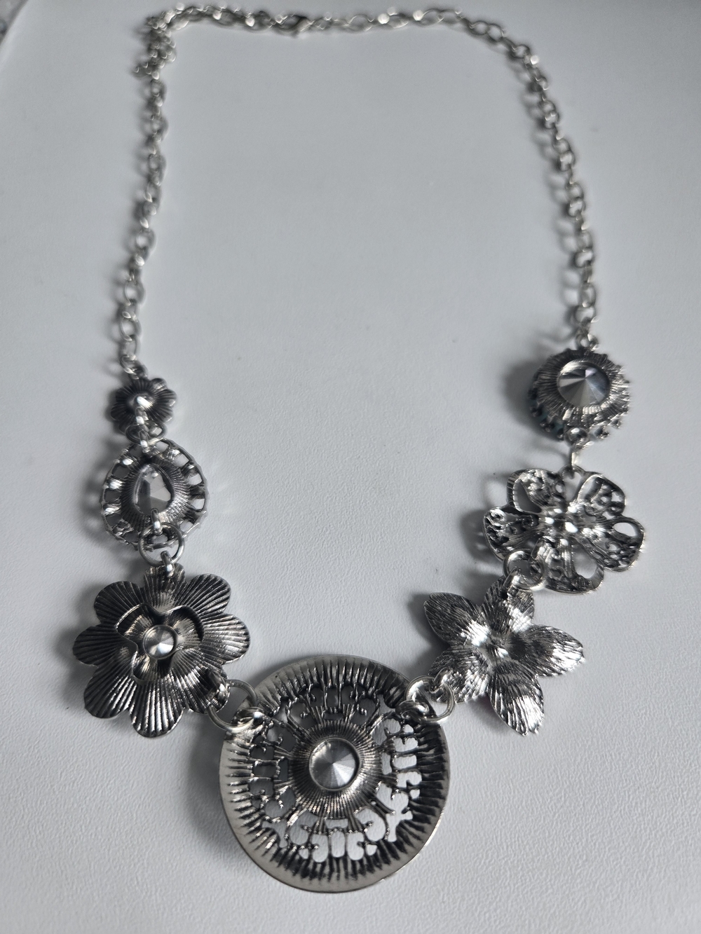 Necklace Set - Picture 4 of 5